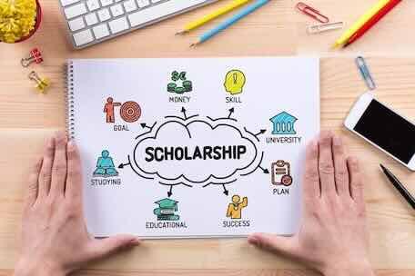 How to Write a Personal Statement for Scholarships